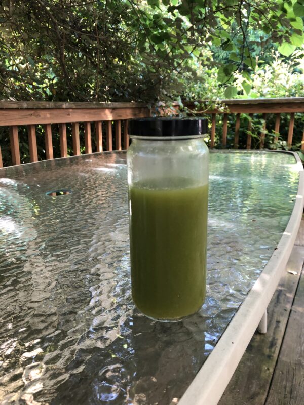 3 greens raw cold pressed juice